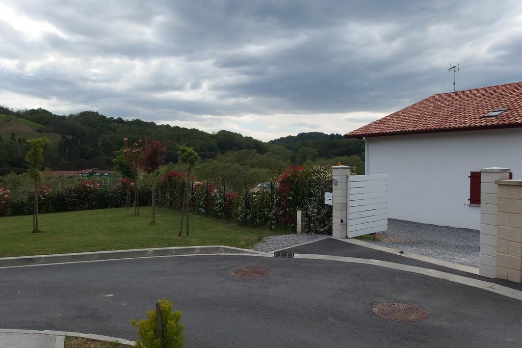 Errobi Alde Hotel Cambo-les-Bains Exterior photo